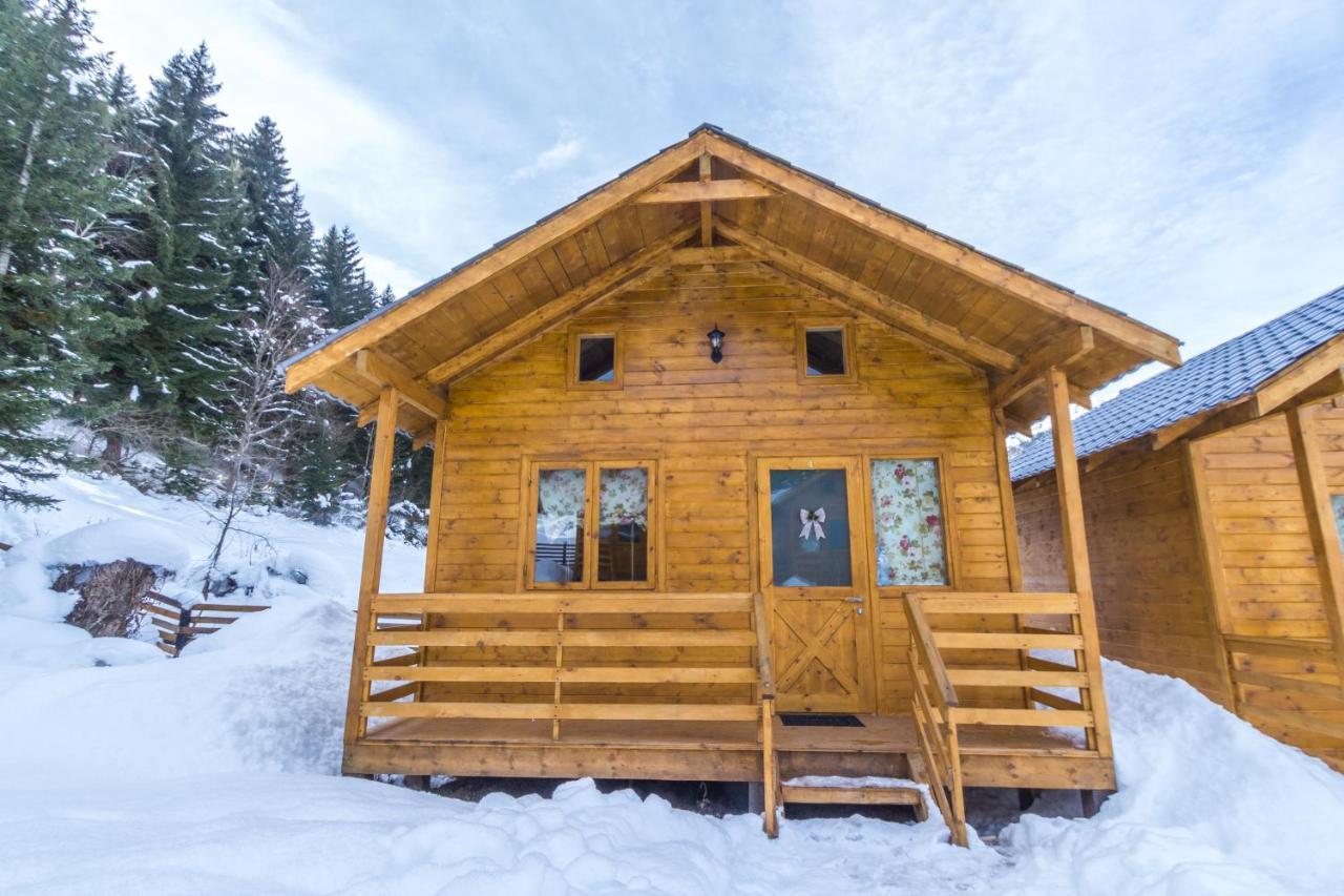 Mountain Cabins メスティア エクステリア 写真